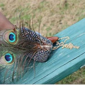 💃"Strut" HANDMADE feather and Swarovski Clutch